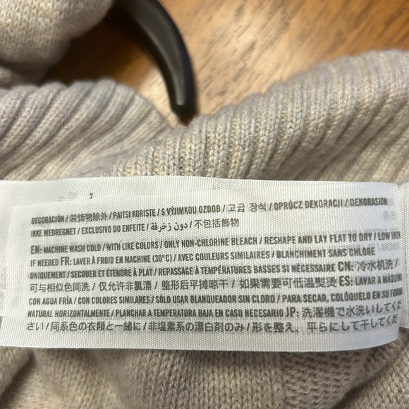 Gently used tan cardigan from Hollister size small. - Picture 6 of 6